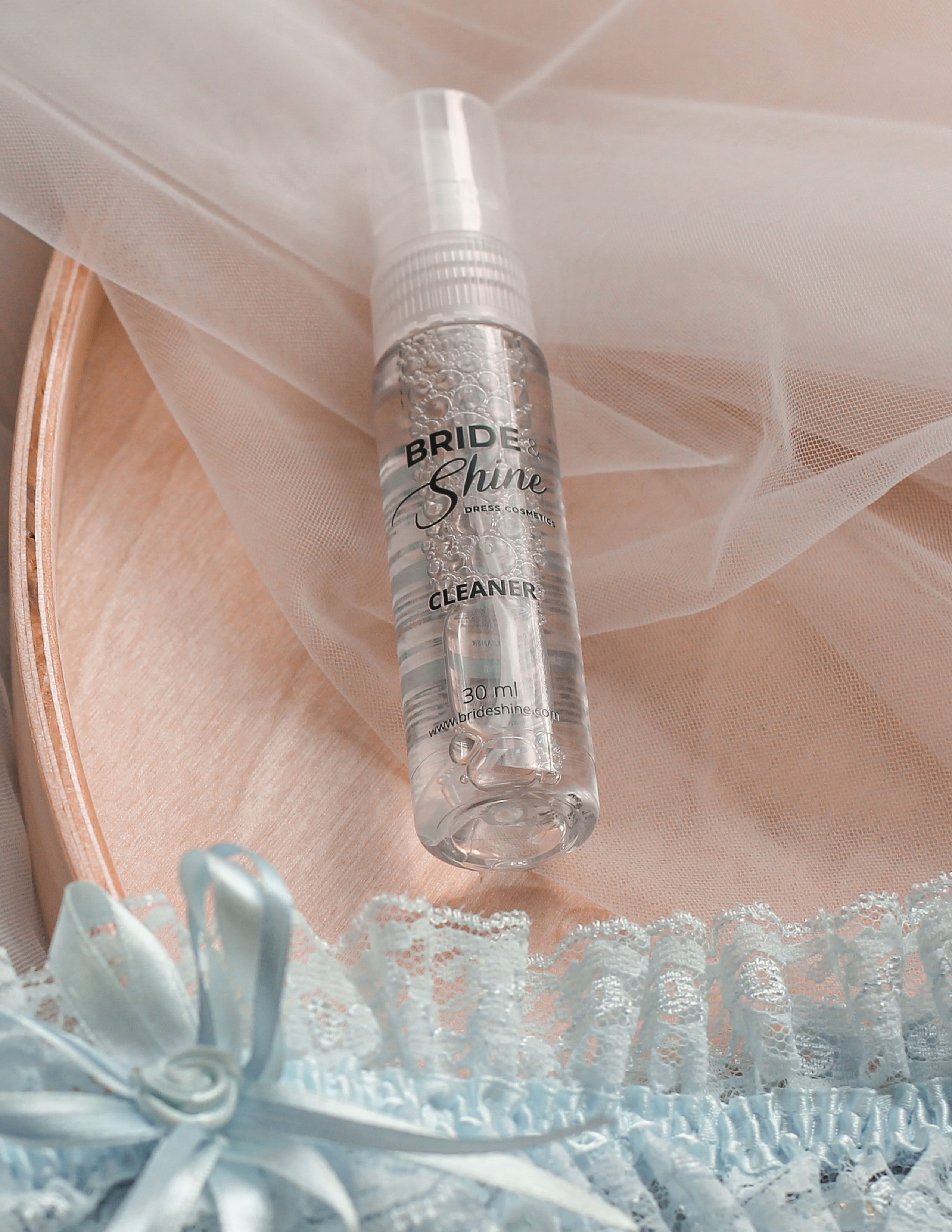 Puvun puhdistusaine Bride&Shine